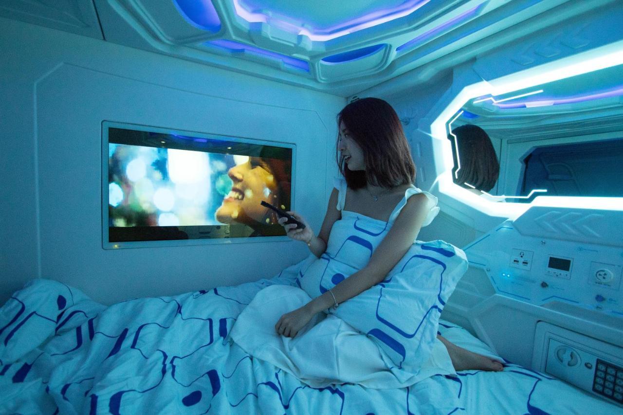 Jc Space Capsule Hotel Kuah Exterior foto